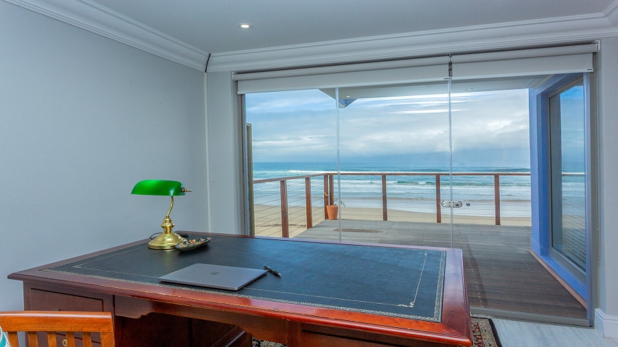 9 Bedroom Property for Sale in Wilderness Central Western Cape